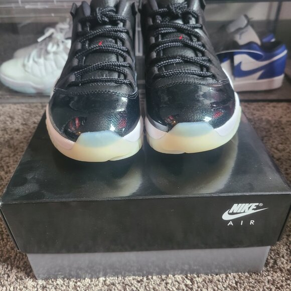 Jordan 11 72-10 - Picture 2 of 5